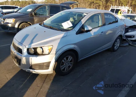 2014 Chevrolet Sonic Lt Auto z USA, uszkodzony, nr VIN 1G1JC5SBXE4235151